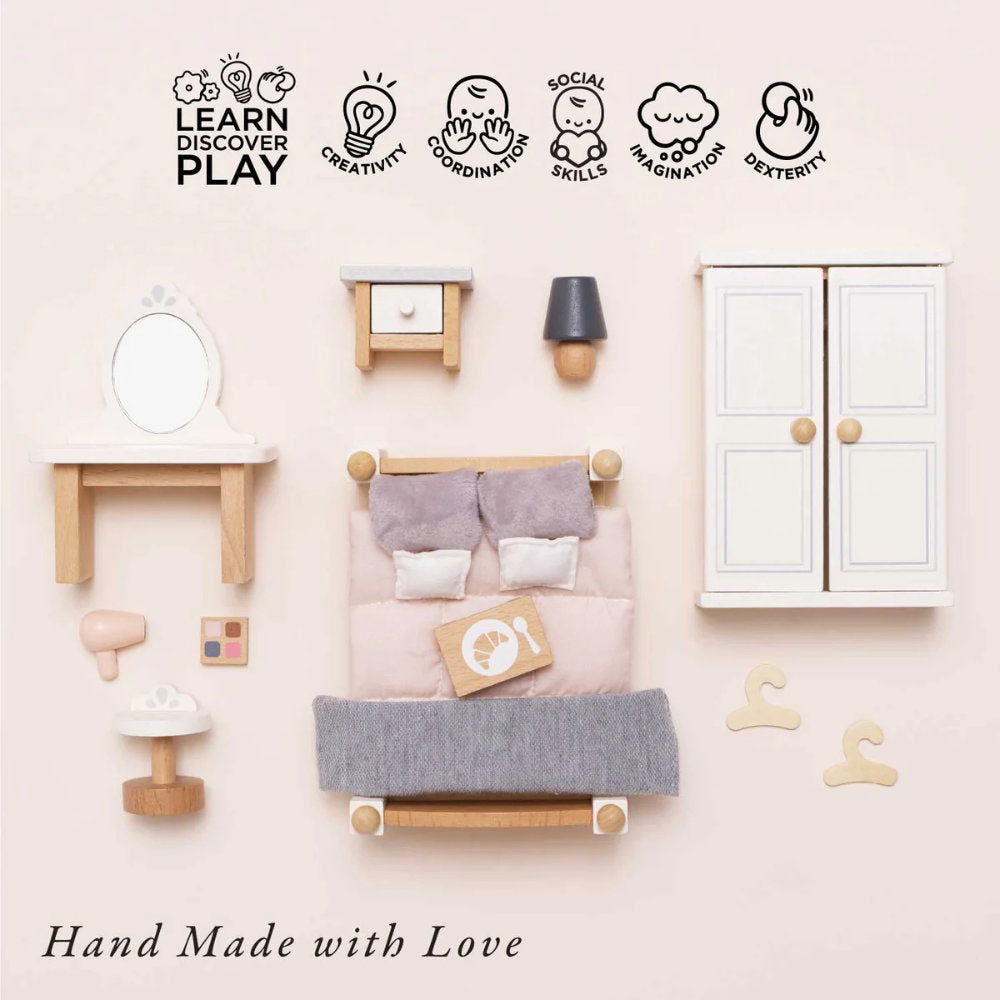 Le Toy Van – Dolls House Furniture: Bedroom – 19pcs
