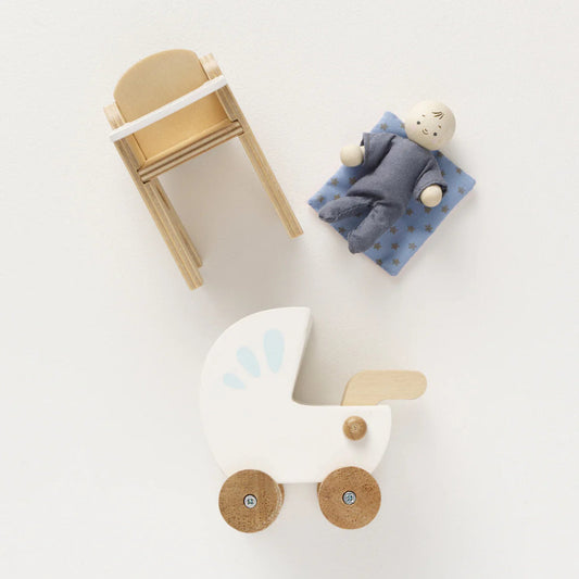 Le Toy Van – Dolls House Furniture: Nursery & Baby Set – 5pcs
