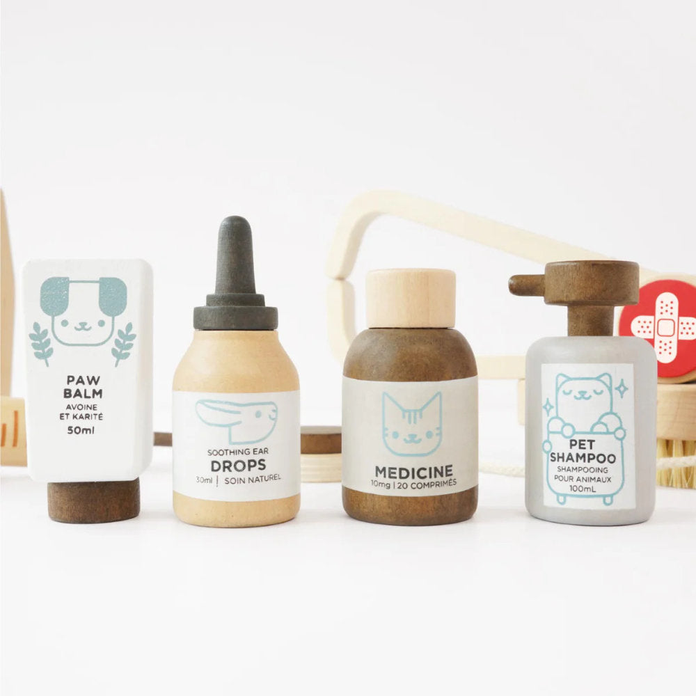 Le Toy Van – Wooden Animal Vet Set – 10pcs